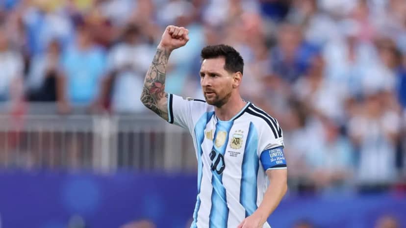 El presidente de Cabo Verde reveló el regalo que prepara el país para Messi de cara al cruce por el Mundial - TyC Sports