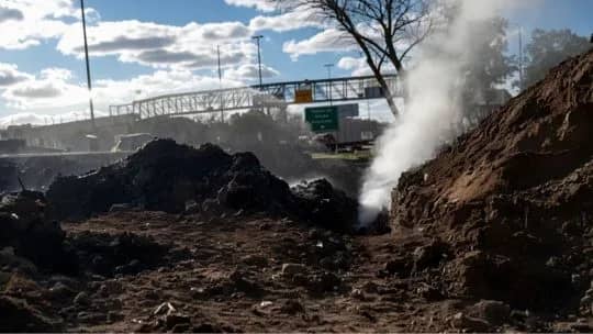 Escape de gas en la Autopista Dellepiane: qué pasó, por qué se rompió el caño de alta presión y cómo está el tránsito