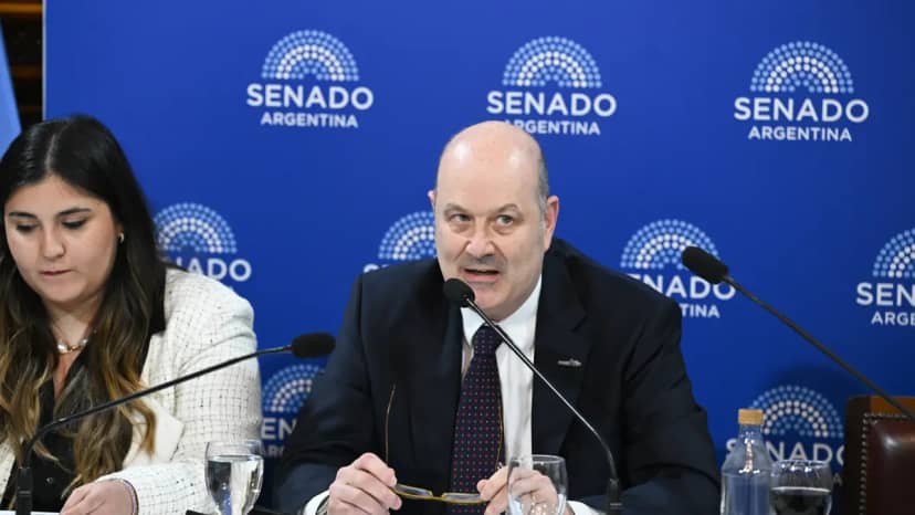 Sociedades dirigidas por la Inteligencia Artificial: la opinión de especialistas sobre el proyecto impulsado por Federico Sturzenegger