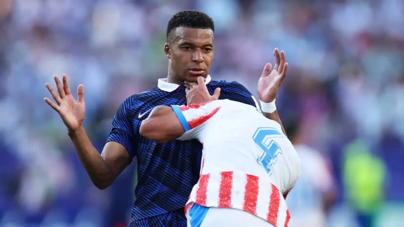 Kylian Mbappé le apuntó a Paraguay con exabrupto: "Si hay que meter las manos en la mierda, las metemos" - TyC Sports
