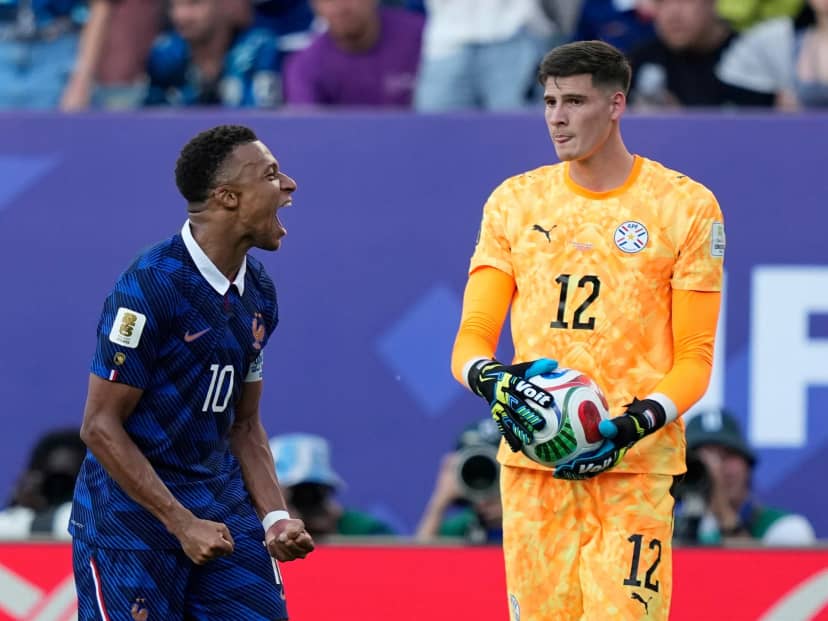 Orlando Gill y un partido para el recuerdo: premio al mejor jugador, el no saludo con Mbappé y "Paraguay se va con la frente en alto"
