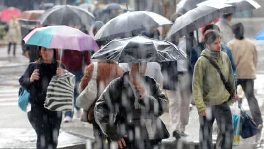 Domingo de lluvias en Buenos Aires: cuándo mejora el tiempo en la semana
