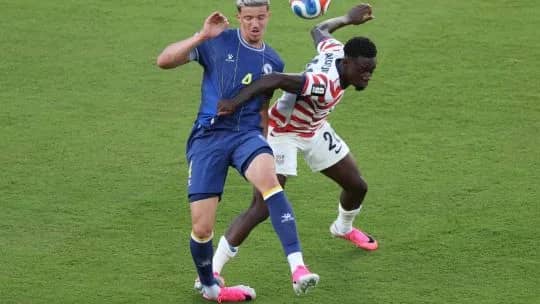 Folarin Balogun podrá jugar contra Bélgica tras recibir una roja: la inédita decisión de la FIFA