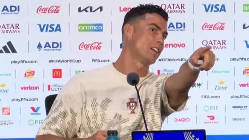 Cristiano Ronaldo hizo un importante anuncio en el Mundial y desafió a un periodista por criticarlo - TyC Sports