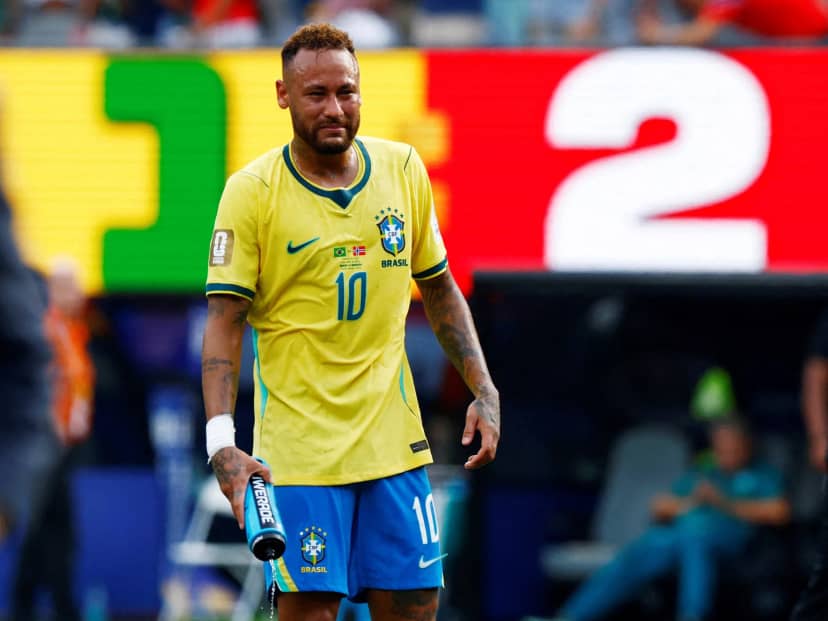 Neymar: su gol de penal, un llanto desconsolado y el picante cruce con el arquero rival