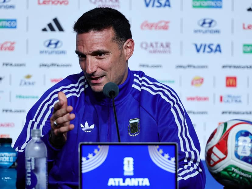 Scaloni: de confirmar a Paredes a "estamos alerta con Egipto"