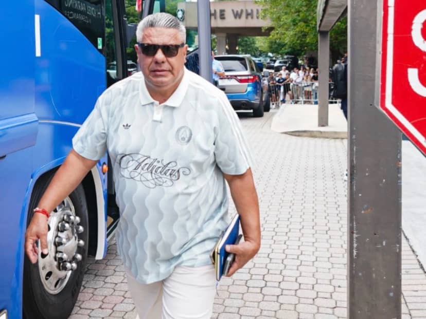El posteo que hizo Chiqui Tapia antes de enfrentar a Egipto y sus respuestas para los hinchas