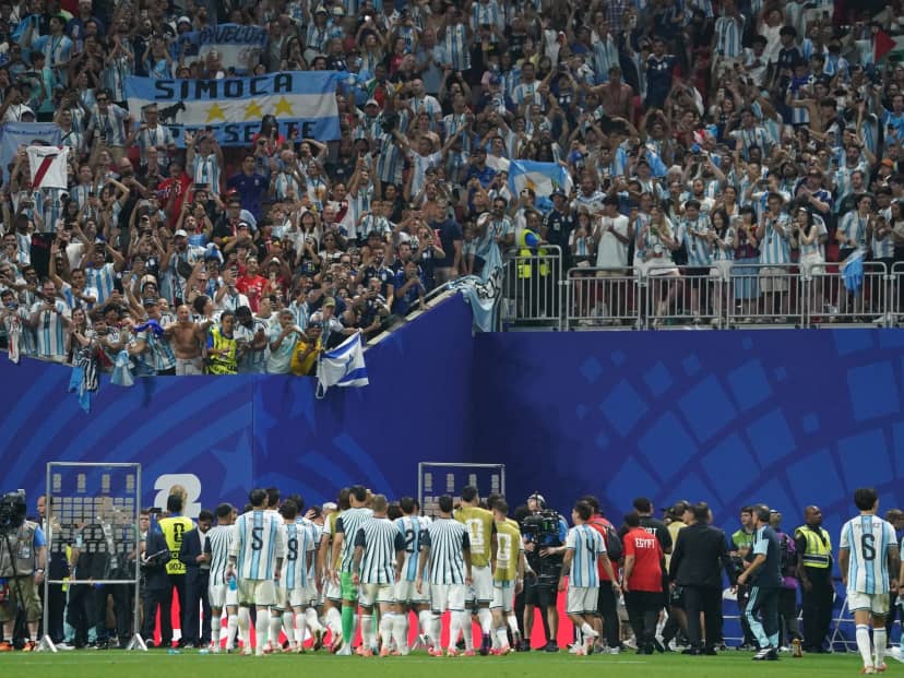Una crónica desde adentro del estadio: el día más Qatar del Mundial 2026