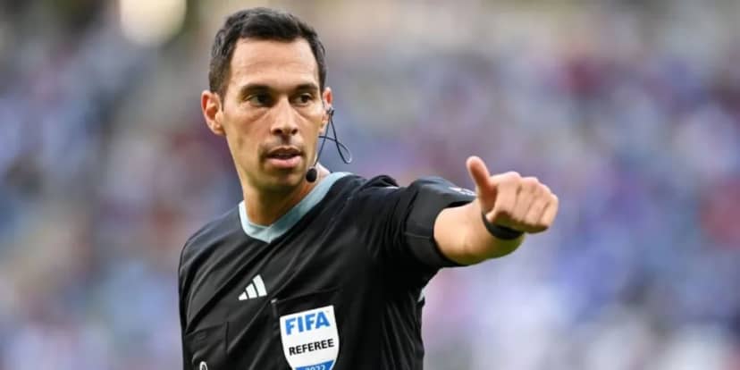 Quién es el árbitro argentino que dirigirá el partido entre Francia y Marruecos