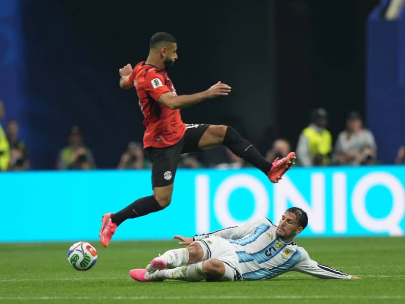 Locura por Paredes: un hincha se tatuó su milagroso quite ante Egipto
