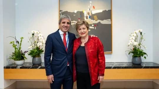 El FMI elogió el plan financiero del gobierno de Milei y la reforma del Banco Central