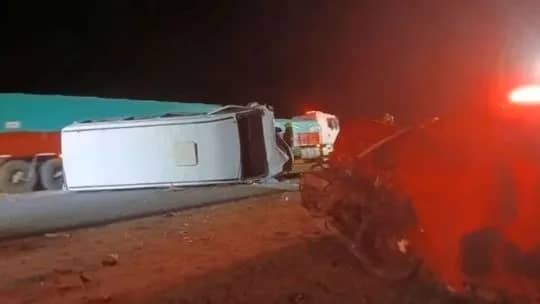 Choque fatal en el sur de Córdoba: dos muertos y más de 16 nenas heridas del equipo de fútbol infantil
