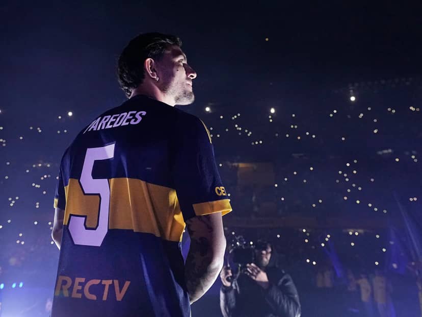 A un año de la llegada de Paredes a Boca: la Bombonera colmada, los súper ganados y la deuda con el hincha