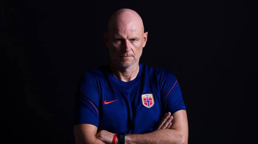 Estuvo muerto 7 minutos y resucitó para llevar a Noruega a cuartos del Mundial: la historia de Solbakken - TyC Sports
