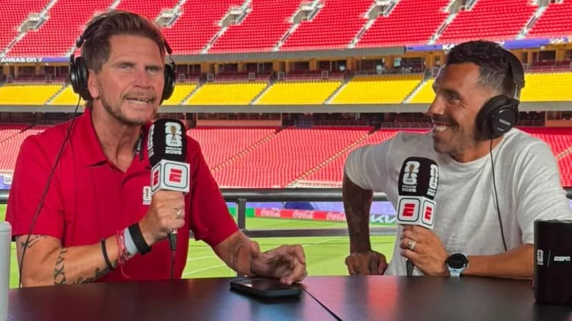 Mano a mano con Carlos Tevez: "Me encantaría un Argentina vs. Inglaterra"