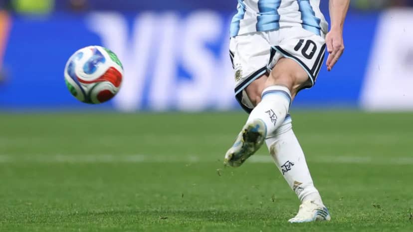 Negro o blanco: historia del pantalón corto de la Selección Argentina - TyC Sports