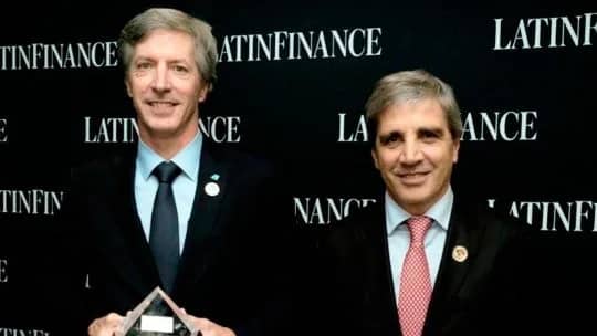Los puntos que no cierran del plan financiero que presentó Caputo