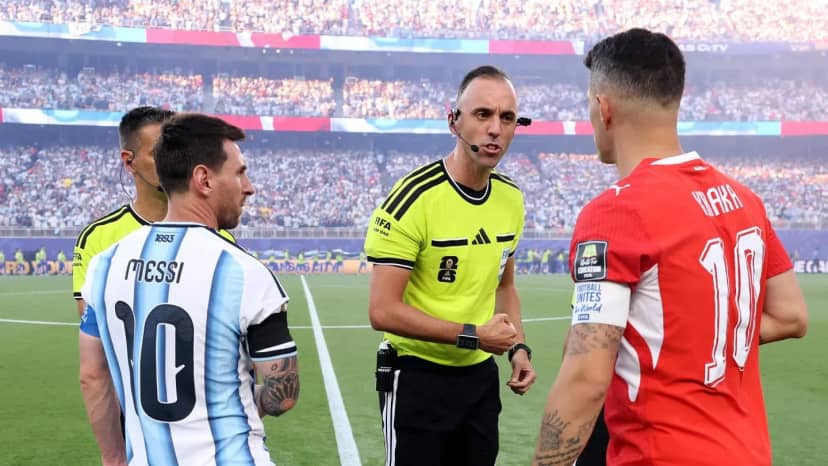 Xhaka, un especial mensaje tras la eliminación del Mundial y el sorpresivo gesto de Dibu Martínez - TyC Sports
