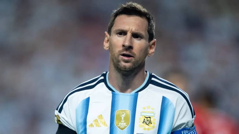 El histórico de Inglaterra que dijo lo mismo que Van Gaal sobre Messi en Qatar 2022 - TyC Sports