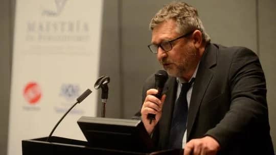 Miguel Wiñazki: "La filosofía es esencial para el periodismo, porque al dato hay que completarlo con el concepto"