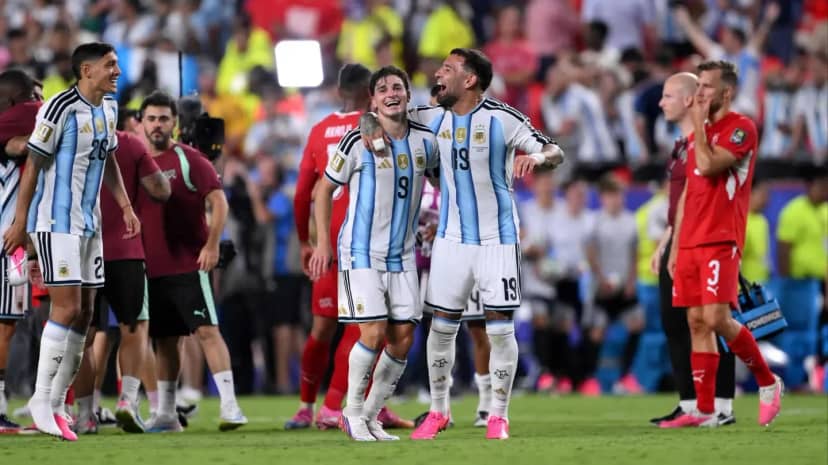 “Los amo”: inesperada declaración de amor de un titular inglés hacia dos jugadores de la Selección Argentina - TyC Sports
