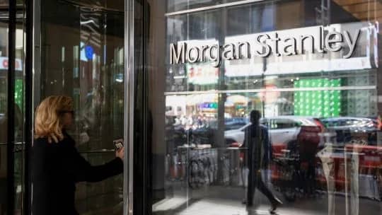 Morgan Stanley supera previsiones gracias a negocio bursátil