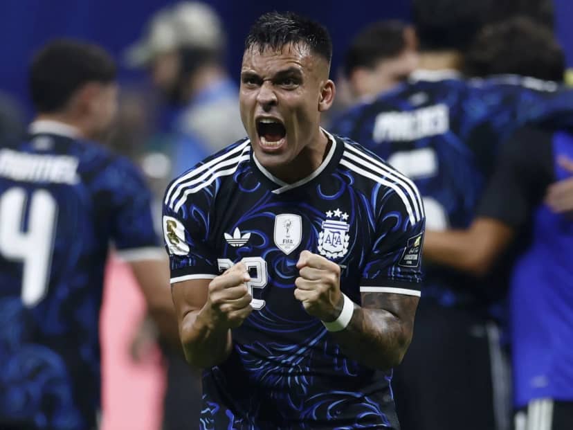 La emoción de Lautaro Martínez tras eliminar a Inglaterra: se acordó de sus padres
