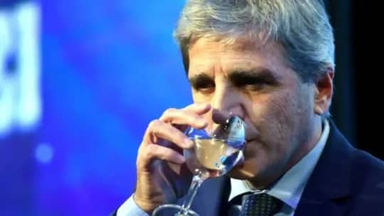 Resultado agridulce: el Gobierno tuvo déficit en junio, pero cerró el semestre en positivo