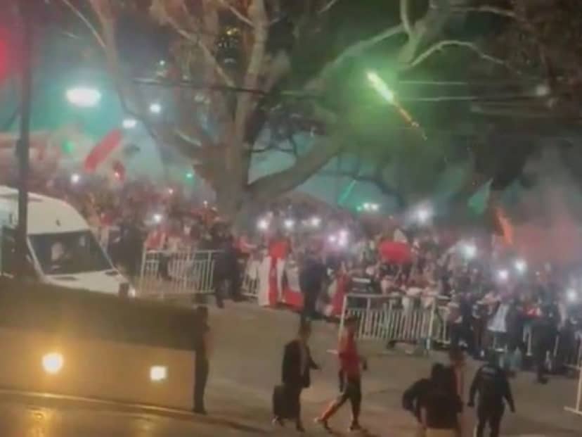 Aterrizó River: el plantel de Coudet fue recibido por más de mil hinchas en Salta