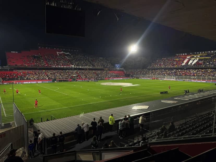 El clima mundialista del Coloso y el grito que unió a los hinchas de Boca y los de Sarmiento