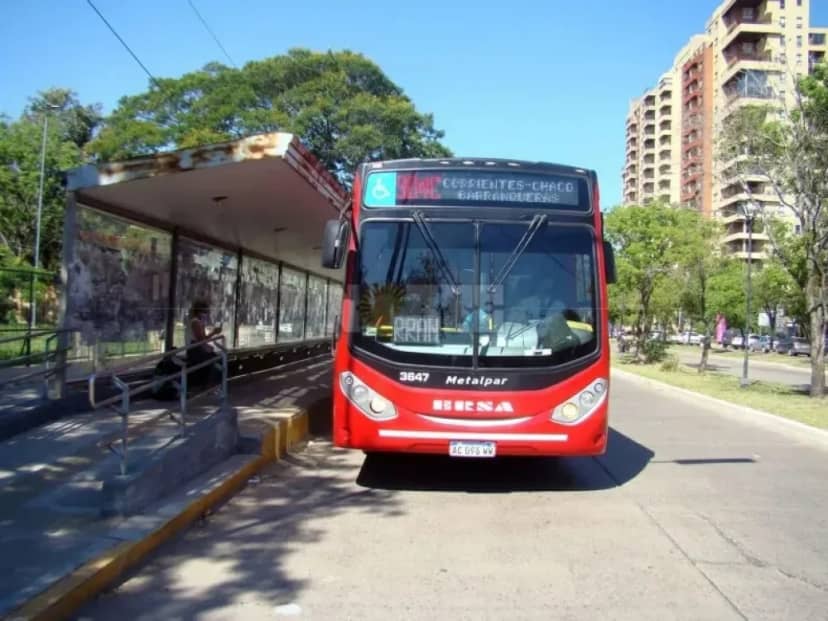 Paro de colectivos en Chaco: está reducido el Chaco-Corrientes