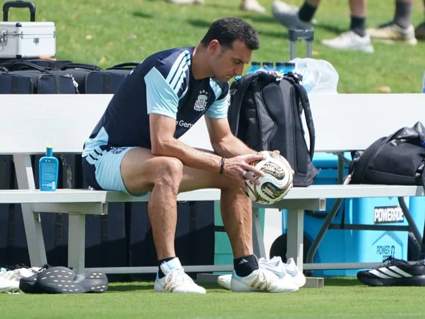 Scaloni define el plan para la final: las dudas y los cambios que analiza ante España