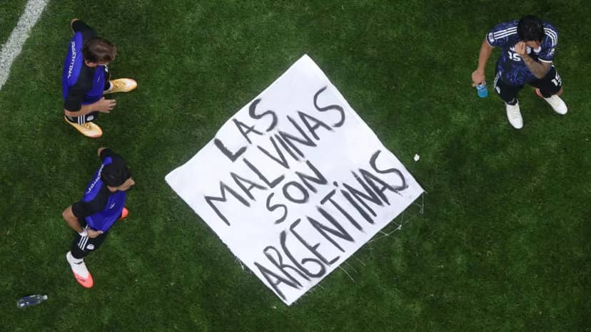 "Inglaterra debe abandonar la FIFA", el fuerte pedido a raíz de la bandera argentina de Las Malvinas - TyC Sports