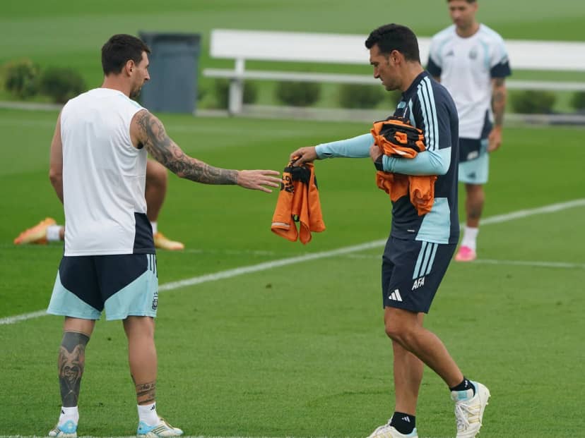 Scaloni y su laboratorio: qué variantes estudia para la final ante España