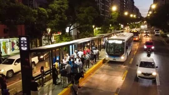 Final del Mundial: cómo funcionarán los colectivos, trenes y subtes en el AMBA