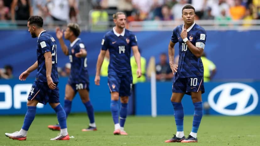 El vergonzoso primer tiempo de Francia: se comió cuatro contra Inglaterra - TyC Sports