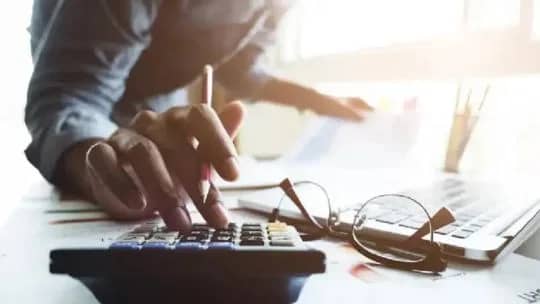Recaudación provincial en retroceso: 18 jurisdicciones cobran menos impuestos que en 2023