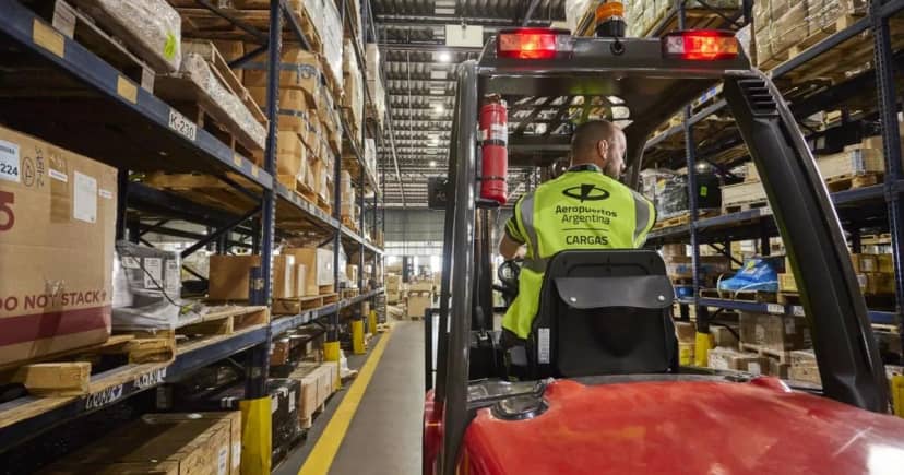 Compras al exterior vía courier marcaron un récord y ya casi igualan todo el 2025
