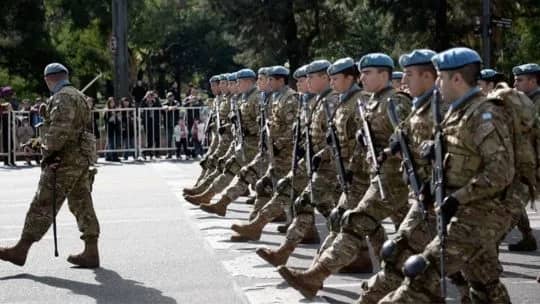 El Gobierno otorgará un plus de hasta 25% a militares con títulos universitarios y de posgrado: cómo quedan los salarios