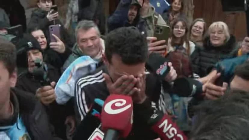 "Seguiremos dando batalla": el mensaje a puro llanto de Scaloni sobre su futuro - TyC Sports