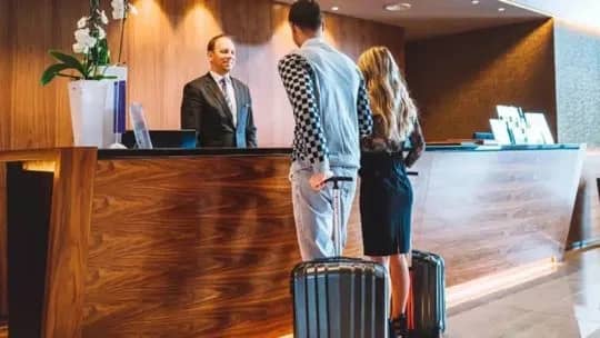 Vacaciones de invierno 2026: cómo evitar estafas al reservar alojamientos y proteger tus datos personales