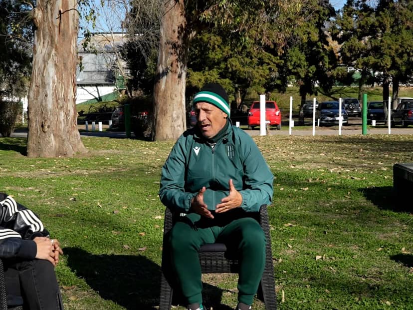 Troglio con Olé: "Defiendo mis ideas políticas porque es una forma de mantener a mis viejos vivos"