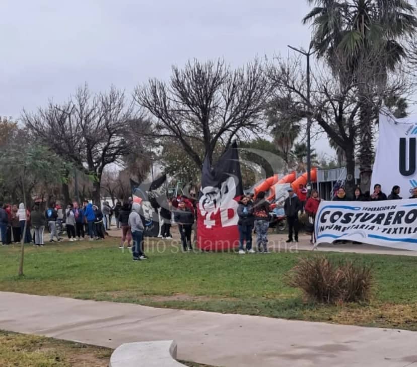 Corrientes se sumó a la marcha para que se reactive la ayuda social