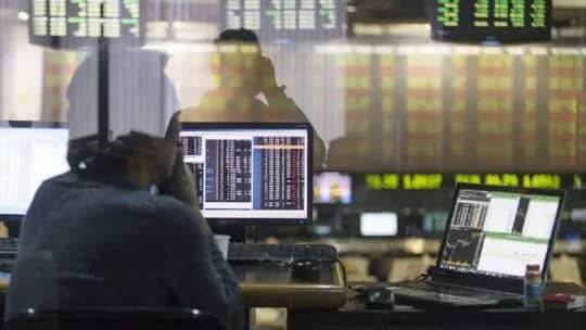 Riesgo país en baja: el impacto de la mejora de la calificación de Moody's sobre el mercado