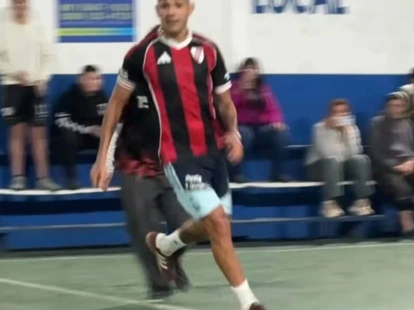 Facu Medina, en su barrio y con la de River: "No crean boludeces"