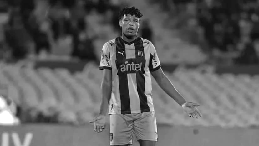 Conmoción por la muerte de Bruno Bentancor, el uruguayo que se probó en Riestra y protagonizó una polémica - TyC Sports