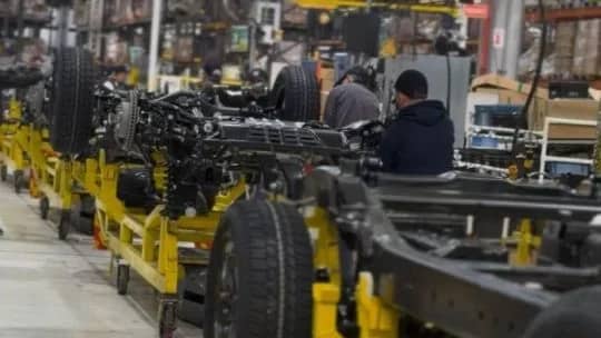 El desempleo también le cuesta caro al Estado: desde 2023 aumentó 756% el presupuesto en seguros