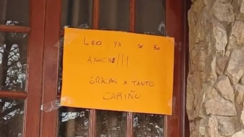 Scaloni se fue de Pujato y su familia lo comunicó con un curioso cartel en la casa de sus padres - TyC Sports