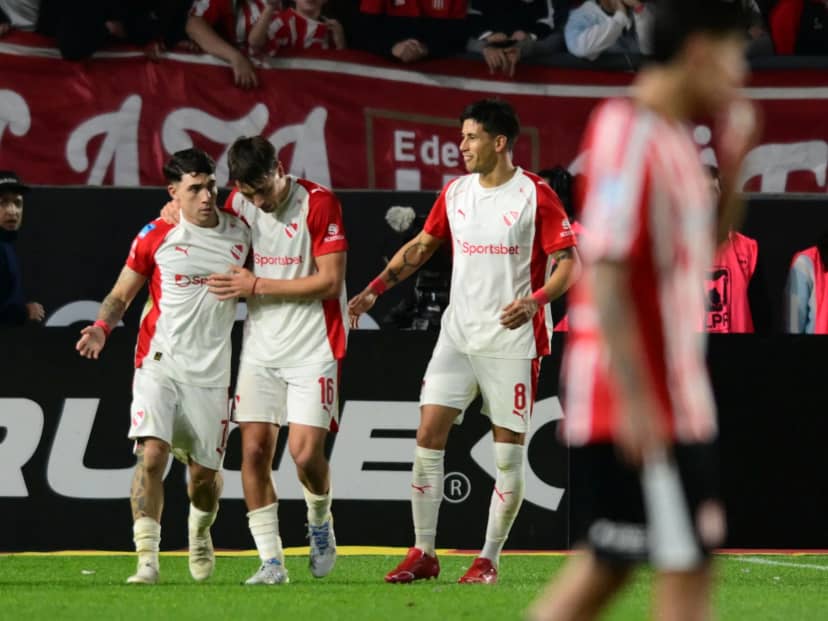 Video: el blooper de Estudiantes en el 2 a 0 de Independiente