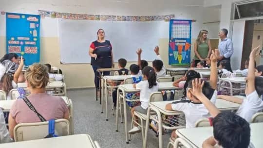 Córdoba lideró las Pruebas Aprender 2025: Llaryora reconoció a los docentes y anunció incentivos